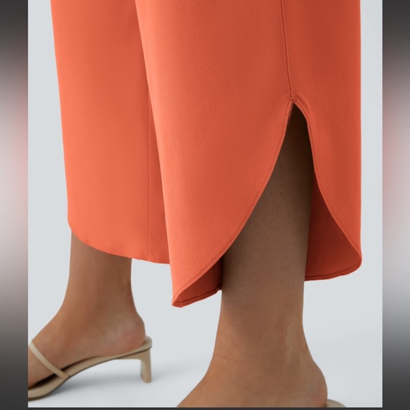 Breezeful™ High Waisted Crossover Side Pocket
Split Quick Dry Resort Pants​ - Picture 6 of 7